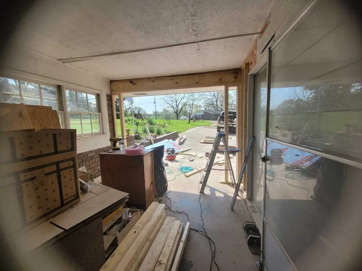 Air movers and dehumidifier for Water Mitigation Services in Gonzalez